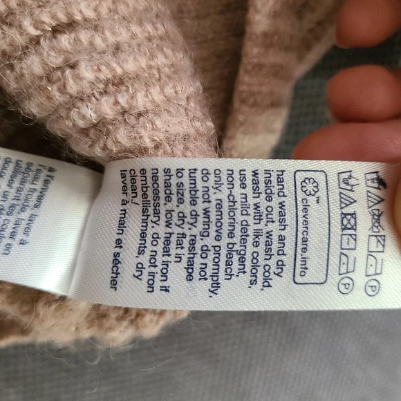 (Pre-loved) Tommy Hilifger Wool Turtleneck Sweater - Picture 4 of 9